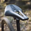 FIZIK Tempo Argo R3 kerékpár nyereg - 150 mm - 7