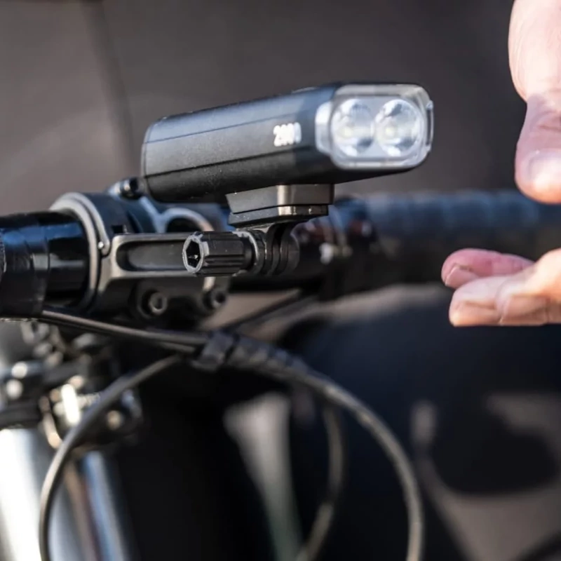 BBB CenterMount 2.0 kerékpár lámpa adapter - 12