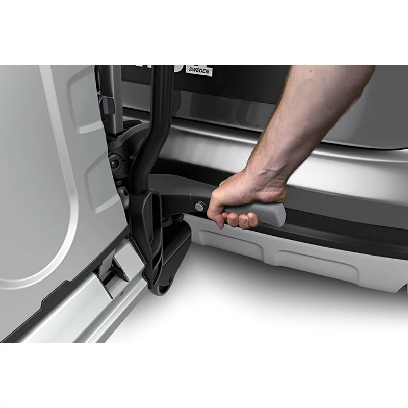 THULE EASYFOLD XT kerékpárszállító vonóhorogra, 3 kerékpárhoz, ezüst/fekete