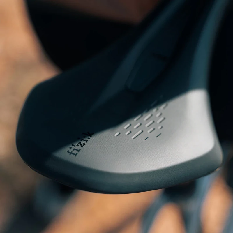 FIZIK Terra Argo X5 kerékpár nyereg - 140 mm - 7