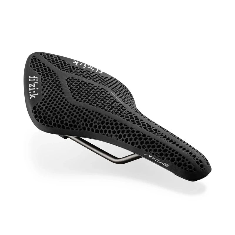FIZIK Arione R3 Adaptive kerékpár nyereg - 135 mm
