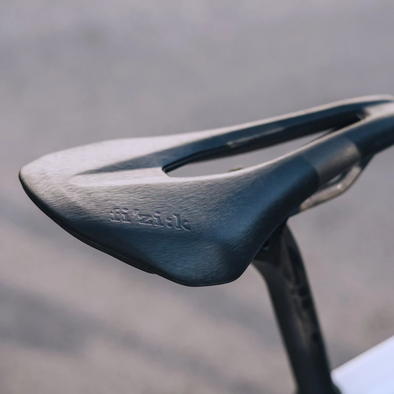 FIZIK Vento Argo 00 kerékpár nyereg - 140 mm - 9