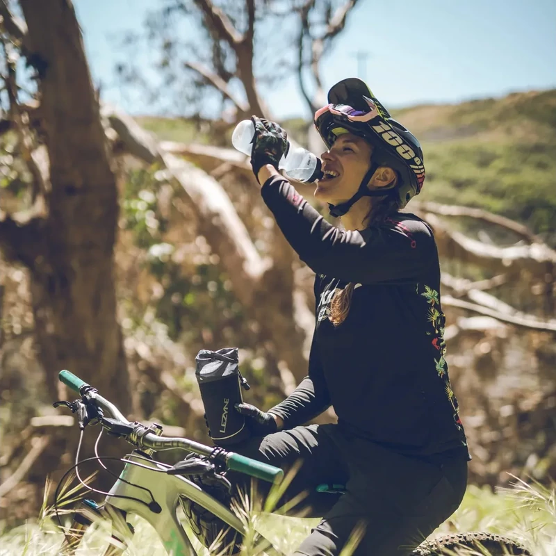 LEZYNE Flow 750 kerékpáros kulacs - átlátszó - 9