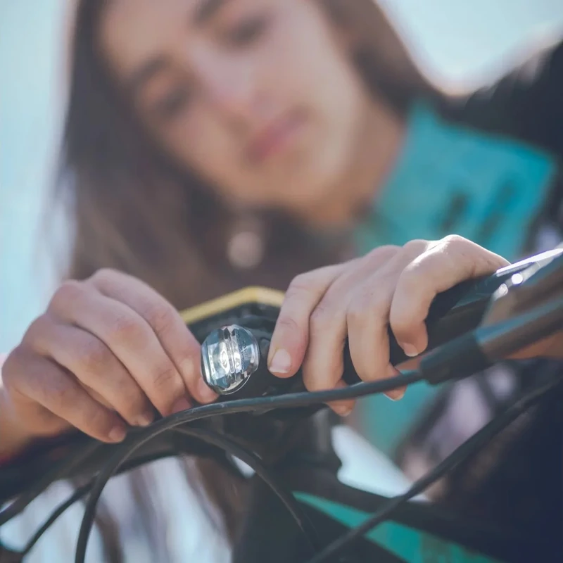 LEZYNE Femto USB C Drive kerékpár első lámpa - fekete - 5