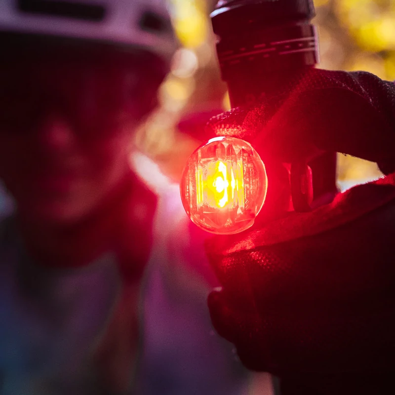 LEZYNE Femto USB C Drive kerékpár hátsó lámpa - fekete - 5