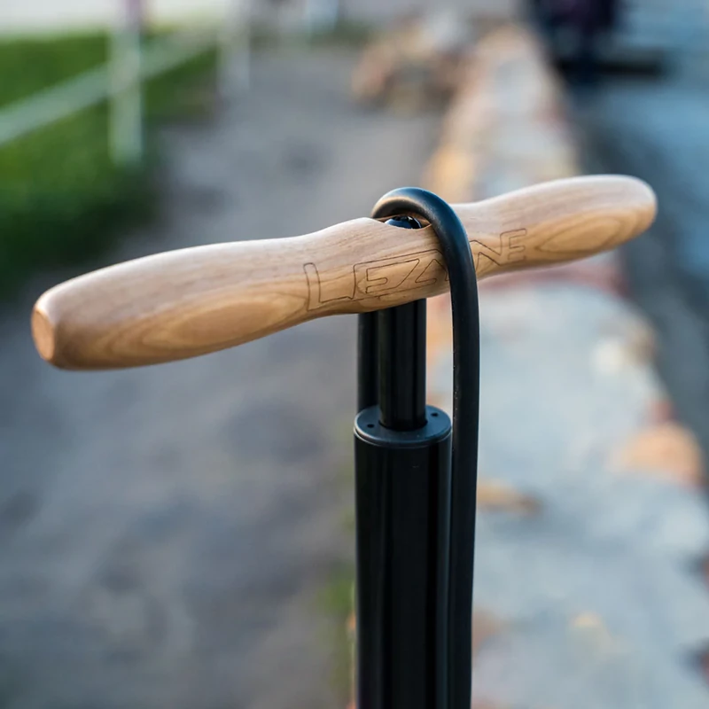 LEZYNE Steel HV Floor Drive 3.5 kerékpár állópumpa - fekete - 3