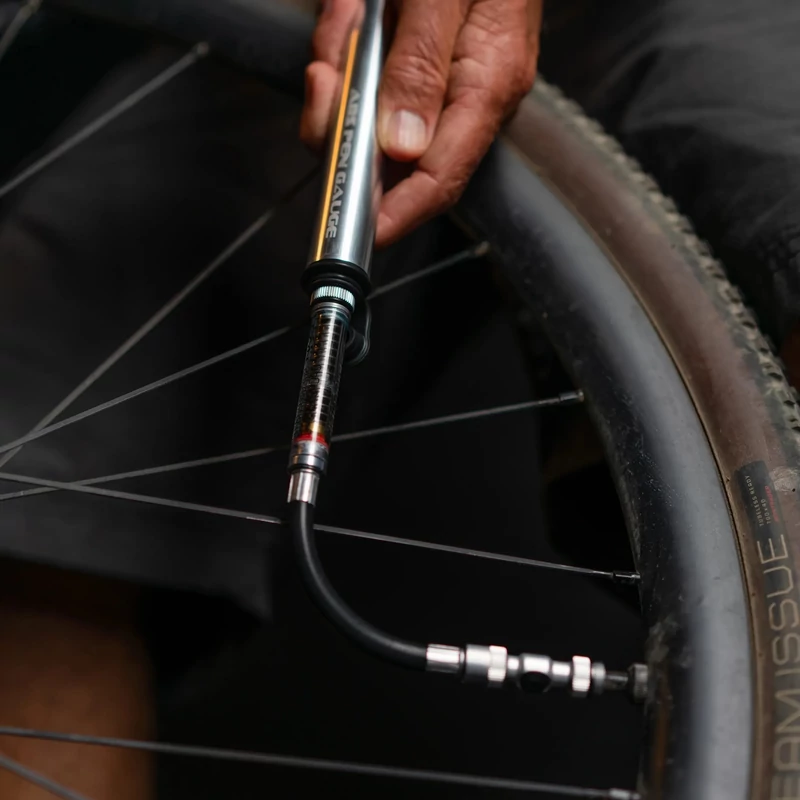 LEZYNE Gauge Drive HP kerékpár minipumpa - fekete - 3