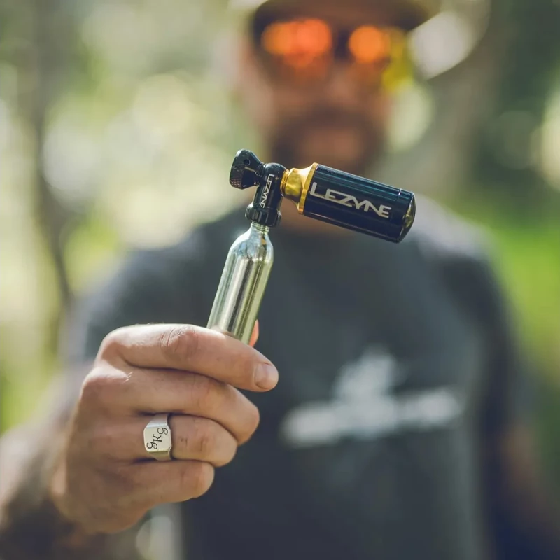 LEZYNE Tubeless CO2 patronos kerékpár pumpa - 10