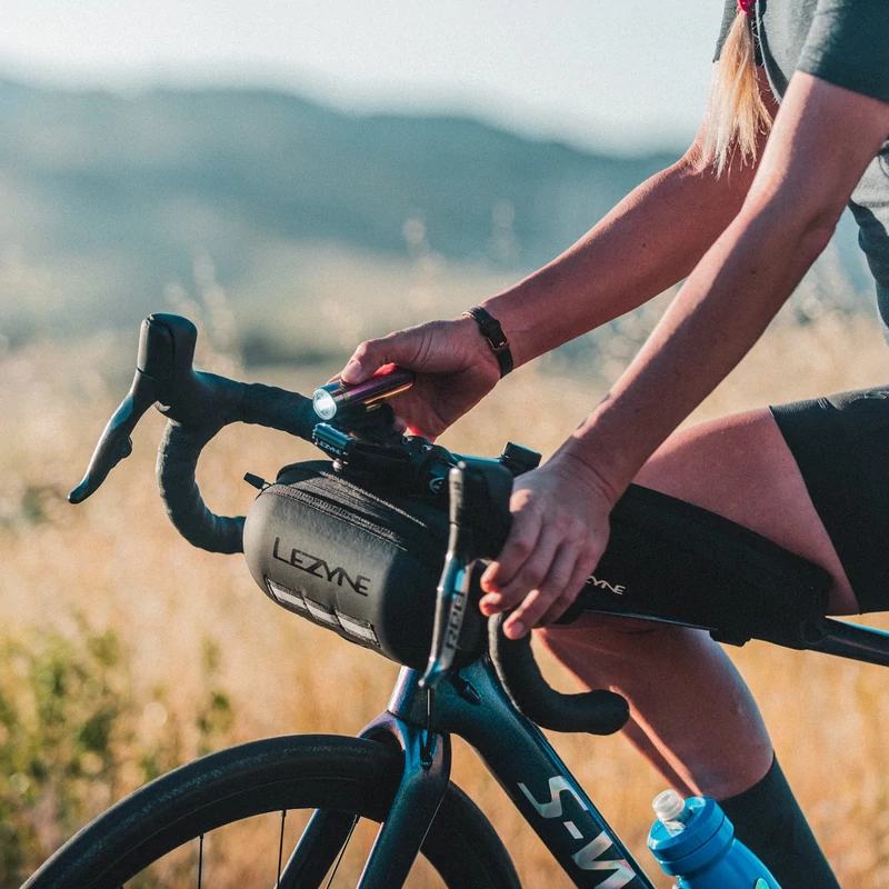 LEZYNE Hard Caddy kerékpár kormánytáska - 5