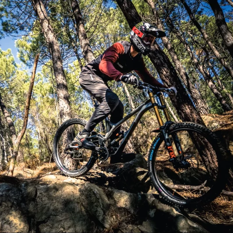 Lizard Skins Strata kerékpár markolat - fekete - 8