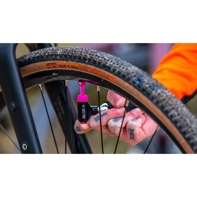 Muc-Off MTB Inflator Kit patronos kerékpár pumpa - 3