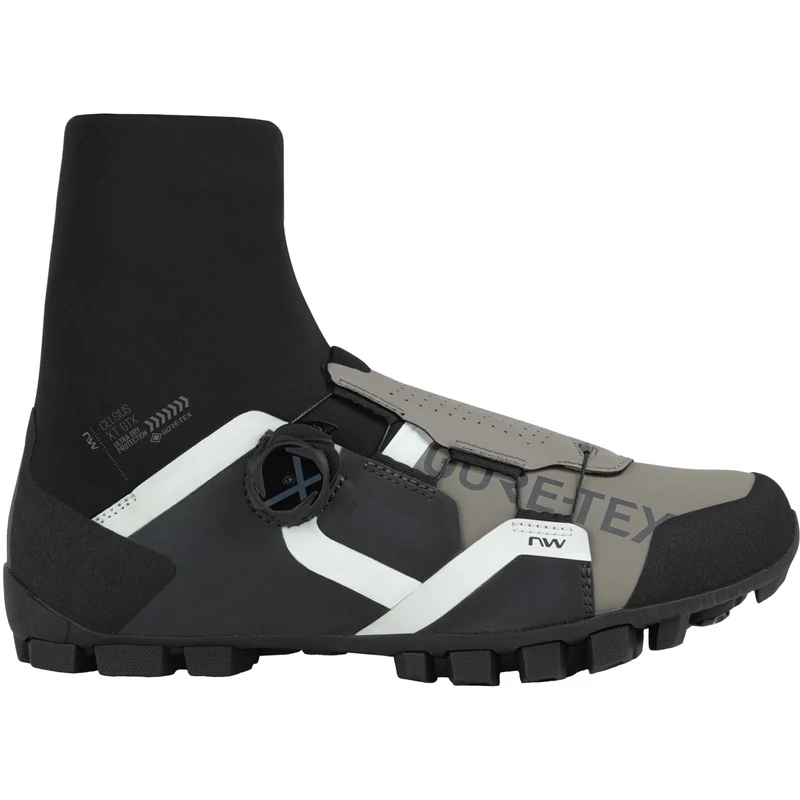 NORTHWAVE Celsius XT GTX kerékpáros cipő - homok - 40