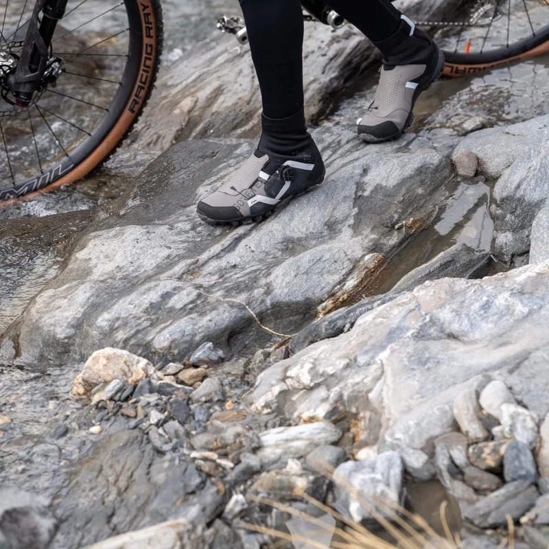 NORTHWAVE Celsius XT GTX kerékpáros cipő - homok - 40 - 8