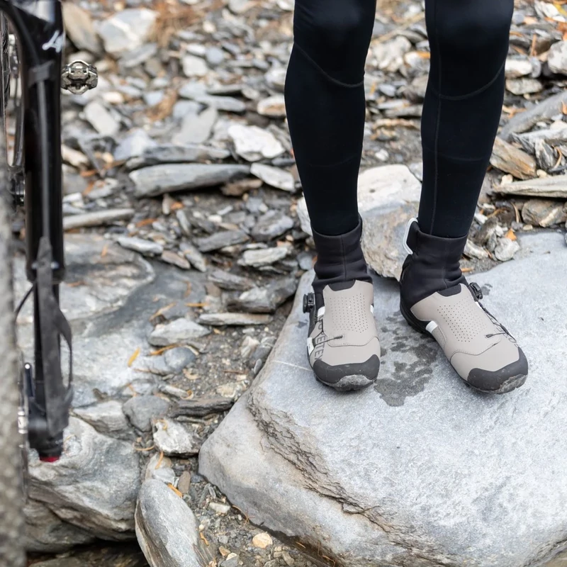 NORTHWAVE Celsius XT GTX kerékpáros cipő - homok - 40 - 9