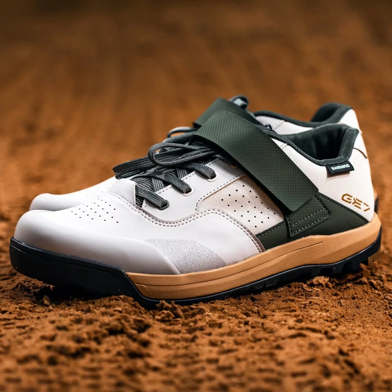 SHIMANO GE700 MTB kerékpáros cipő - fekete - 38 - 5