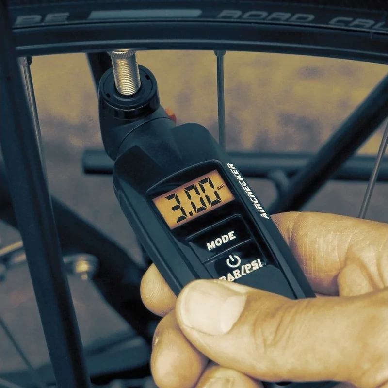 SKS Airchecker kerékpár nyomásmérő